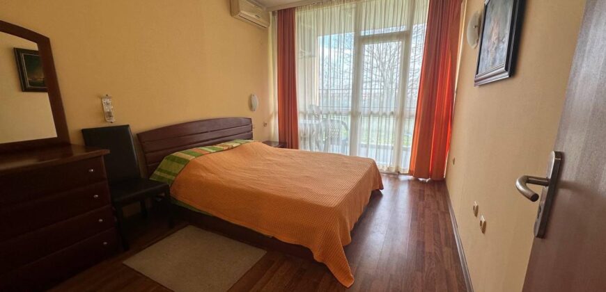 Dwupokojowy apartament w centrum Nesebyru z częściowym widokiem na morze