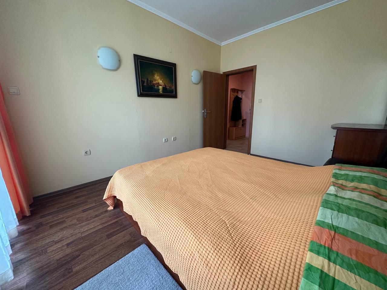 Dwupokojowy apartament w centrum Nesebyru z częściowym widokiem na morze
