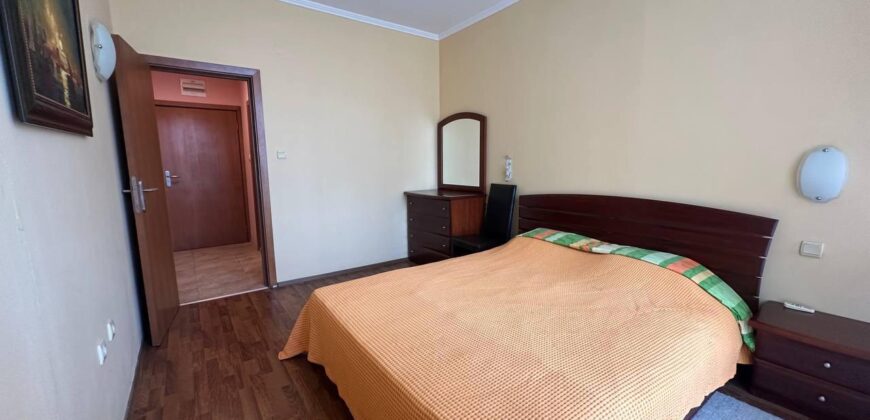 Dwupokojowy apartament w centrum Nesebyru z częściowym widokiem na morze